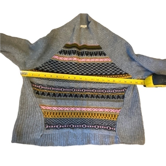 𝅺ECOTE Urban Outfitters Size Medium Boho Aztec Sweater With Balloon Sleeves - Picture 6 of 7